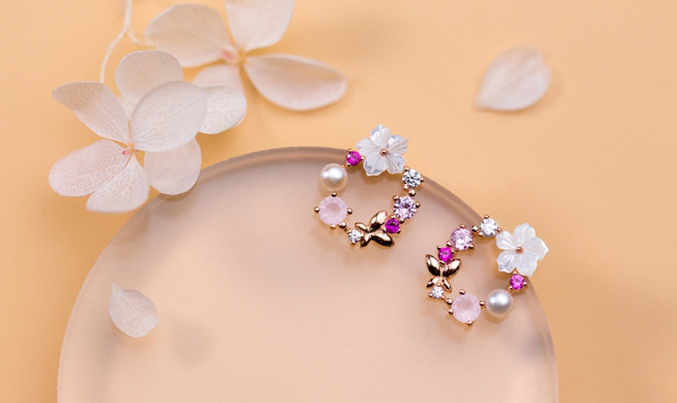 Diamond flower pearl earrings