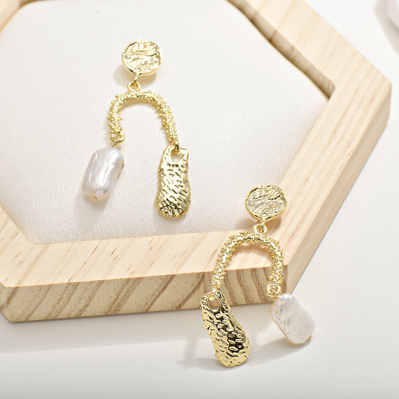 European And American Ins Cold Style Natural Baroque Pearl Earrings Women's Elegant U-shaped