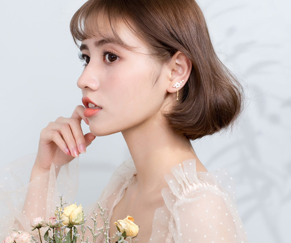 Shell Flower Short Flower Earrings